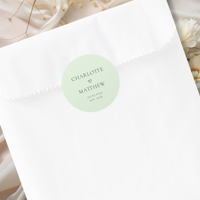 Simple, minimal, mariage cardiaque Sticker rond (Simpel, minimal, green, heart wedding Round Sticker.)