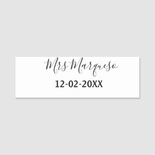 simple minimal monogram mrs Mr name date year Thro Tag