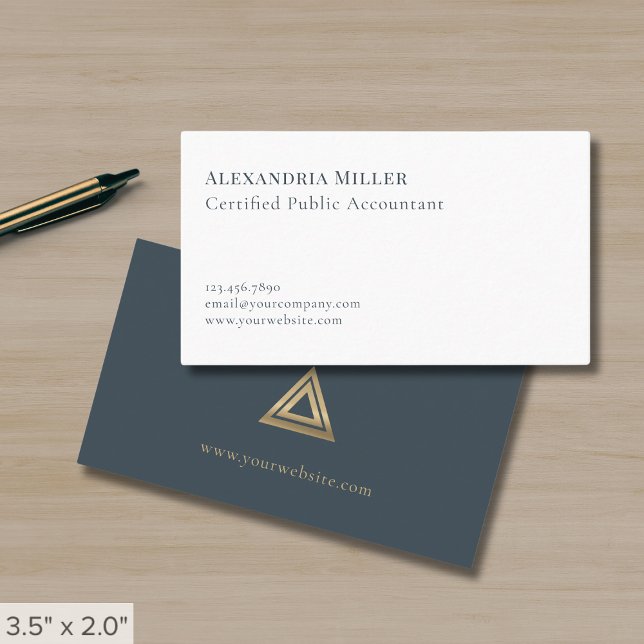 Simple Minimalist Luxury  Business Card (Creator Uploaded)