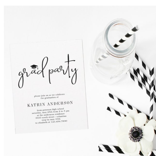 Simple Minimalistic Modern Graduation Invitation (Creator Uploaded)