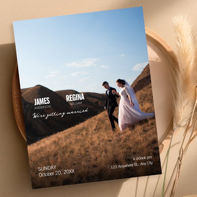 Simple modern minimalist wedding invitation (Creator Uploaded)