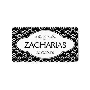 Simple Modern Mr and Mrs Personalized Wedding Label