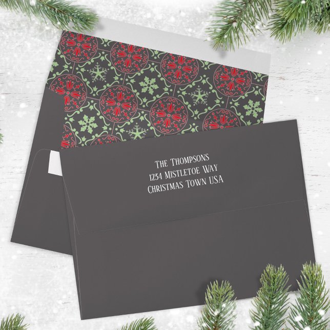 Simple Red and Green Grey Christmas Envelope (Simple red and green Nordic pattern envelope. )