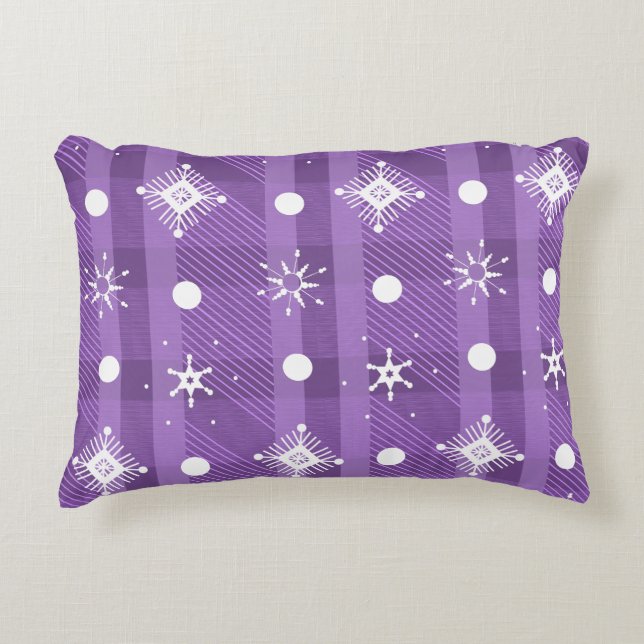 Simple Snowflakes Purple Plaid Pattern    Accent Pillow (Front)