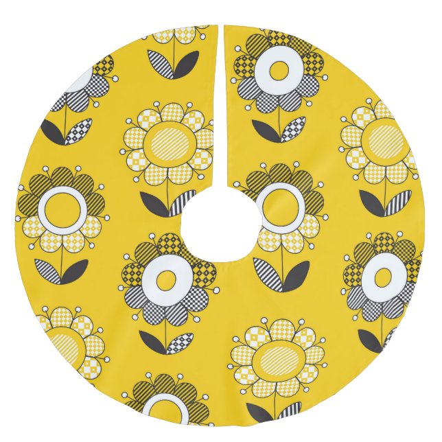 Simple Yellow Folk Floral Pattern Brushed Polyester Tree Skirt (Front)