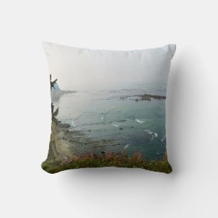 Simpson Reef Overlook, Oregon Coast Throw Pillow