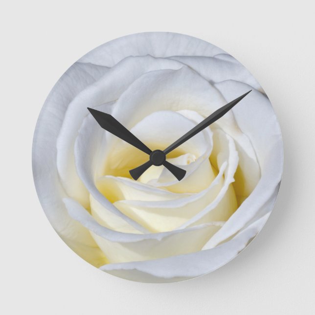 Single white rose blossoms round clock (Front)