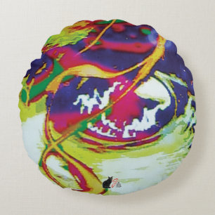 Sinuous KC image Round Pillow