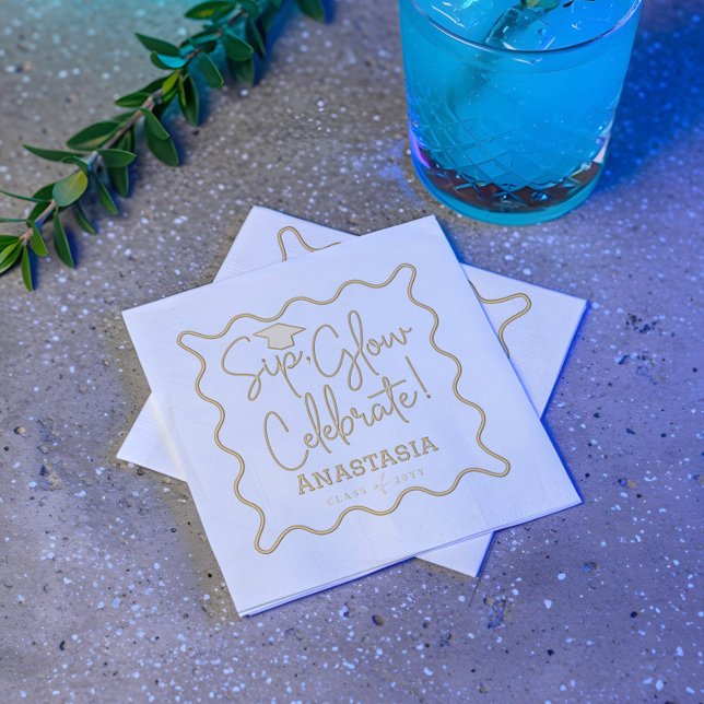 Sip Glow Celebration Script Grad Casquette Grad Gr (Sip Glow Celebrate Script Grad Cap Graduation Foil Napkins)