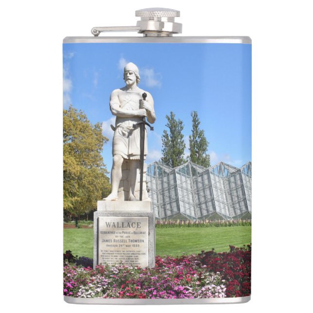 Sir William Wallace Statue Hip Flask (Front)