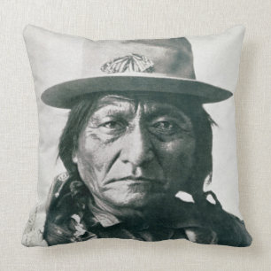 Sitting Bull (1831-1890) (b/w photo) Throw Pillow