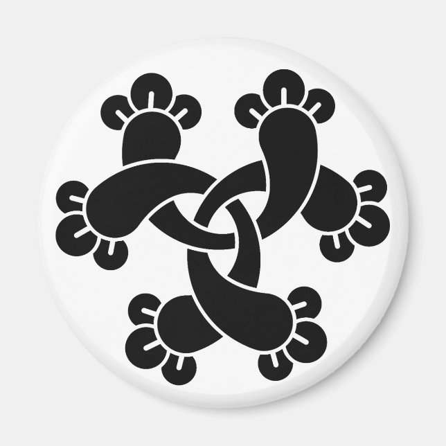 Six interlocking cloves magnet (Front)