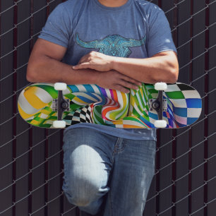 Skateboard Arc en arc-en-ciel et Art numérique à rayures