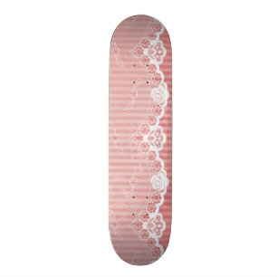 Skateboard Arrière - plan rose et blanc avec la dentelle