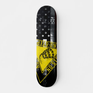 Skateboard AUCUNE ÉTAPE Gadsden Snake Industrial American Dra