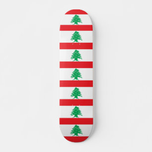 Skateboard avec drapeau du Liban