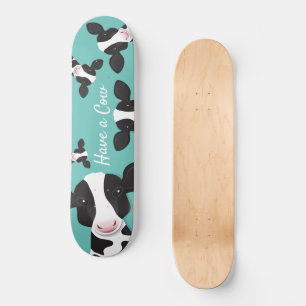 Skateboard Ayez une vache Turquoise Illustration d'un animal 