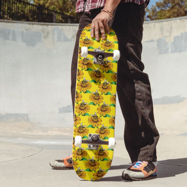 Skateboard Bee on Sunflower Flower Pattern Design Yellow  (Créateur téléchargé)