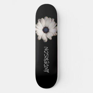Skateboard Black White Fleur marguerite