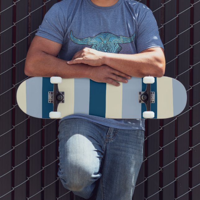 Skateboard Bleu foncé, Bleu clair et Crème (Extérieur 3)