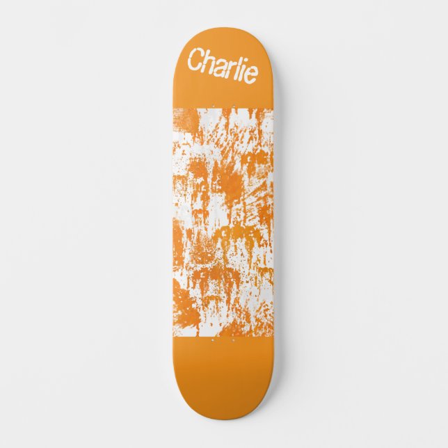 Skateboard Brosse orange sur arrière - plan blanc (Recto)