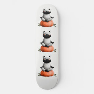 Skateboard Chat d'Halloween sur le design Citrouille