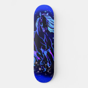Skateboard Cheval Bleu Néon Couchant Au Lune La Nuit étoilée