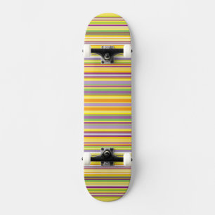 Skateboard Conception de rayures colorées mignonnes