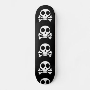 Skateboard crâne effrayant sur fond noir