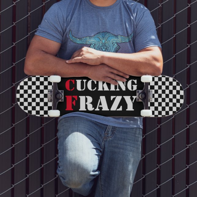 Skateboard Cucking Frazy blanc et noir damier (Extérieur 3)