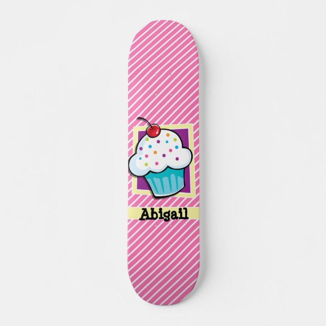 Skateboard Cupcake sur bandes rose et blanche (Devant)