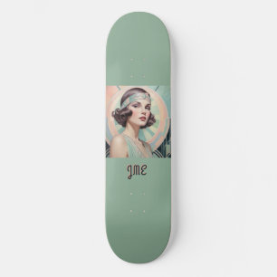 Skateboard Dame Inspirée de l'Art Déco Rétro Élégant Monogram