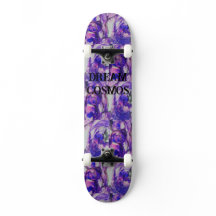 SKATEBOARD DE L'ARTISTE PAULA REILLY.