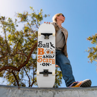 SKATEBOARD DITES BOO