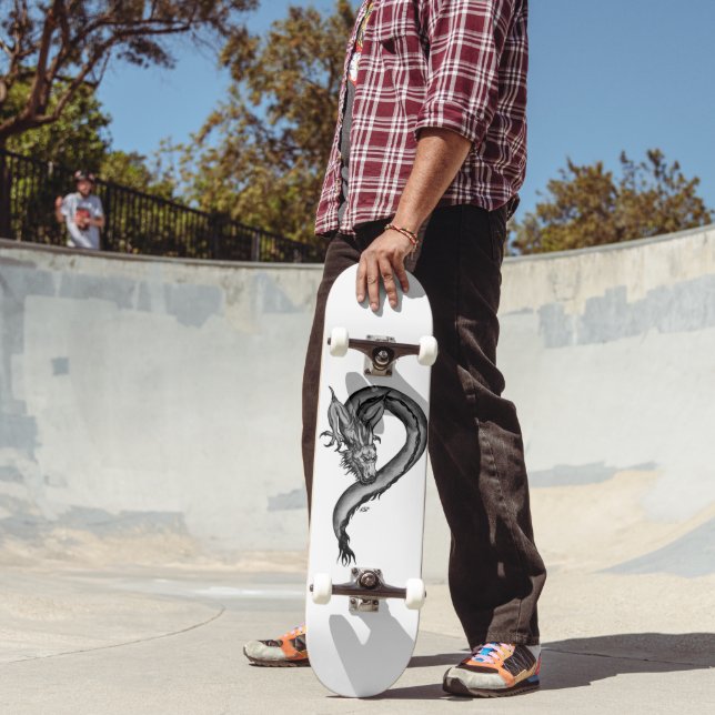 Skateboard Dragon en style tatouage (Extérieur 2)