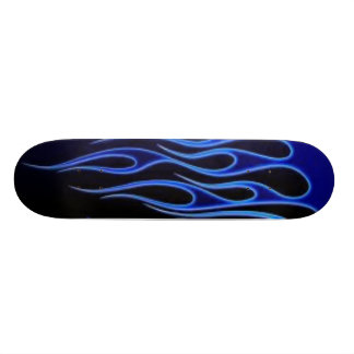 Skateboard flammes bleues