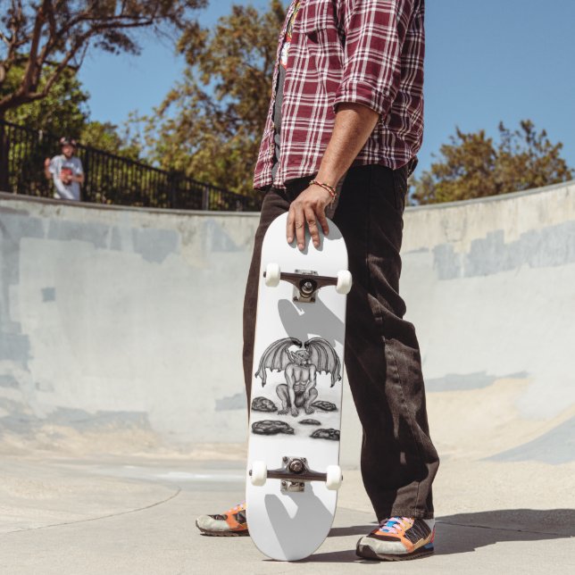 Skateboard Golem Gargoyle (Extérieur 2)