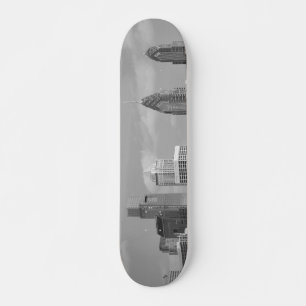 Skateboard gratte-ciel de Philly noir et blanc