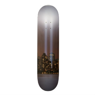 Skateboard Hommage de World Trade Center dans la lumière à