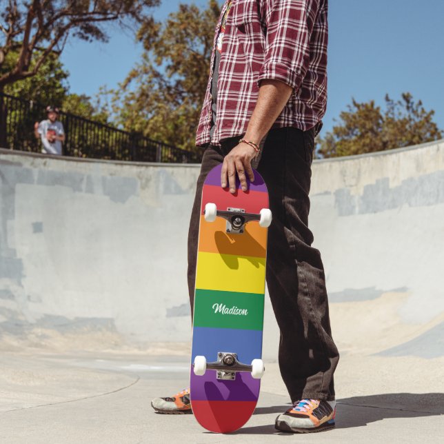 Skateboard Indicateur Rainbow du nom personnalisé (Extérieur 2)