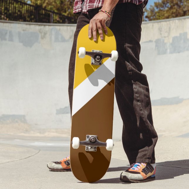 Skateboard Jaune blanc Brown couleur pâle Conception des bloc (Créateur téléchargé)