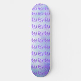Skateboard Je Suis Oiseau de Feu de Flamme Violette - Fond Bl