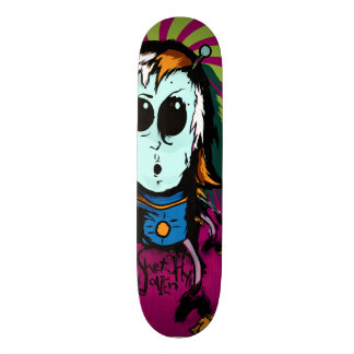 Skateboard L'alien peu précis existe et vit sur votre