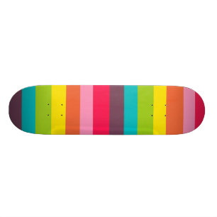 Skateboard L'arc-en-ciel coloré d'amusement barre le motif