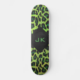 Skateboard Léopard Noir et Vert avec Monogramme