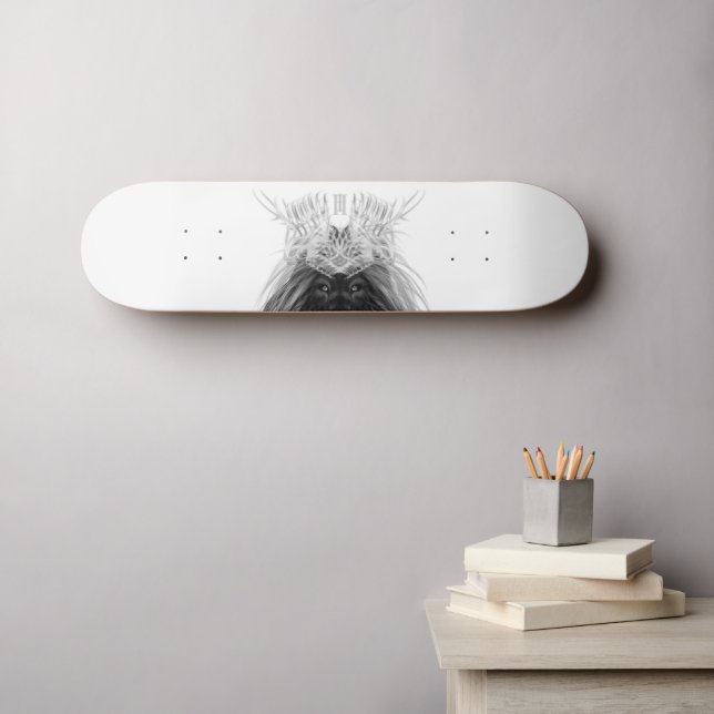Skateboard Lion noir avec couronne Antlers et monogramme (Art mural (Horz))