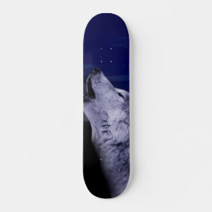 Skateboard Loup hurlant sur la lune dans la mer