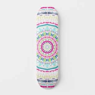 Skateboard mandala coloré