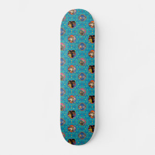 Skateboard Mira, inspecteur royal   Motif de caractères