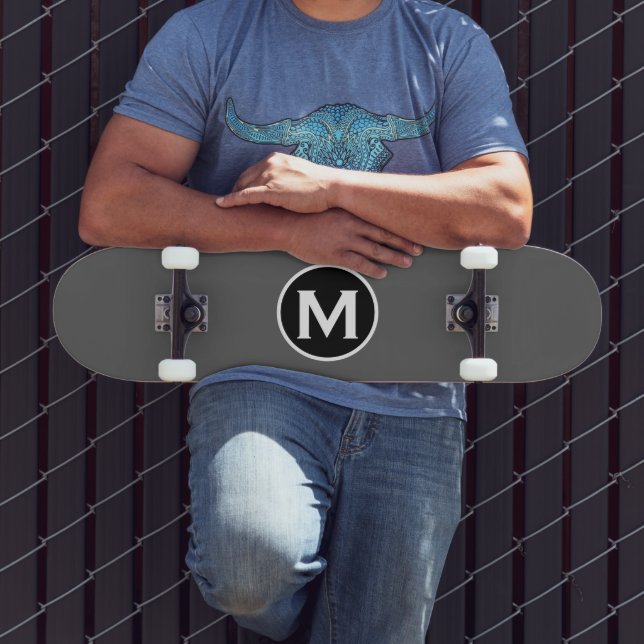 Skateboard Monogramme gris simple (Extérieur 3)